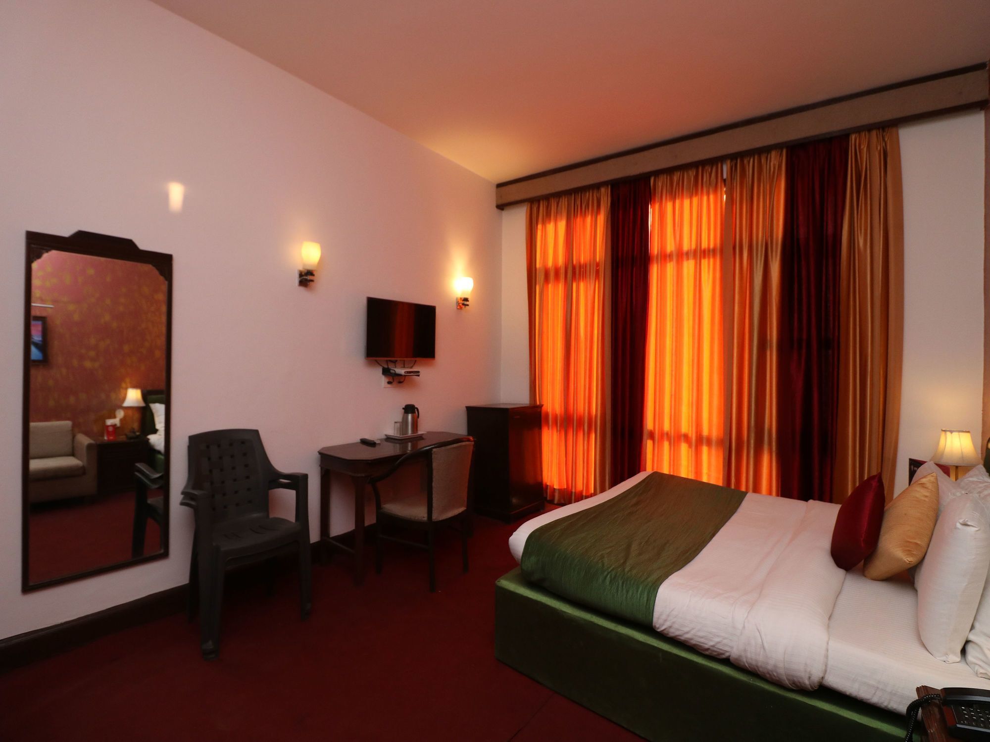Vasant Palace Mussoorie By Jora Hospitality 外观 照片